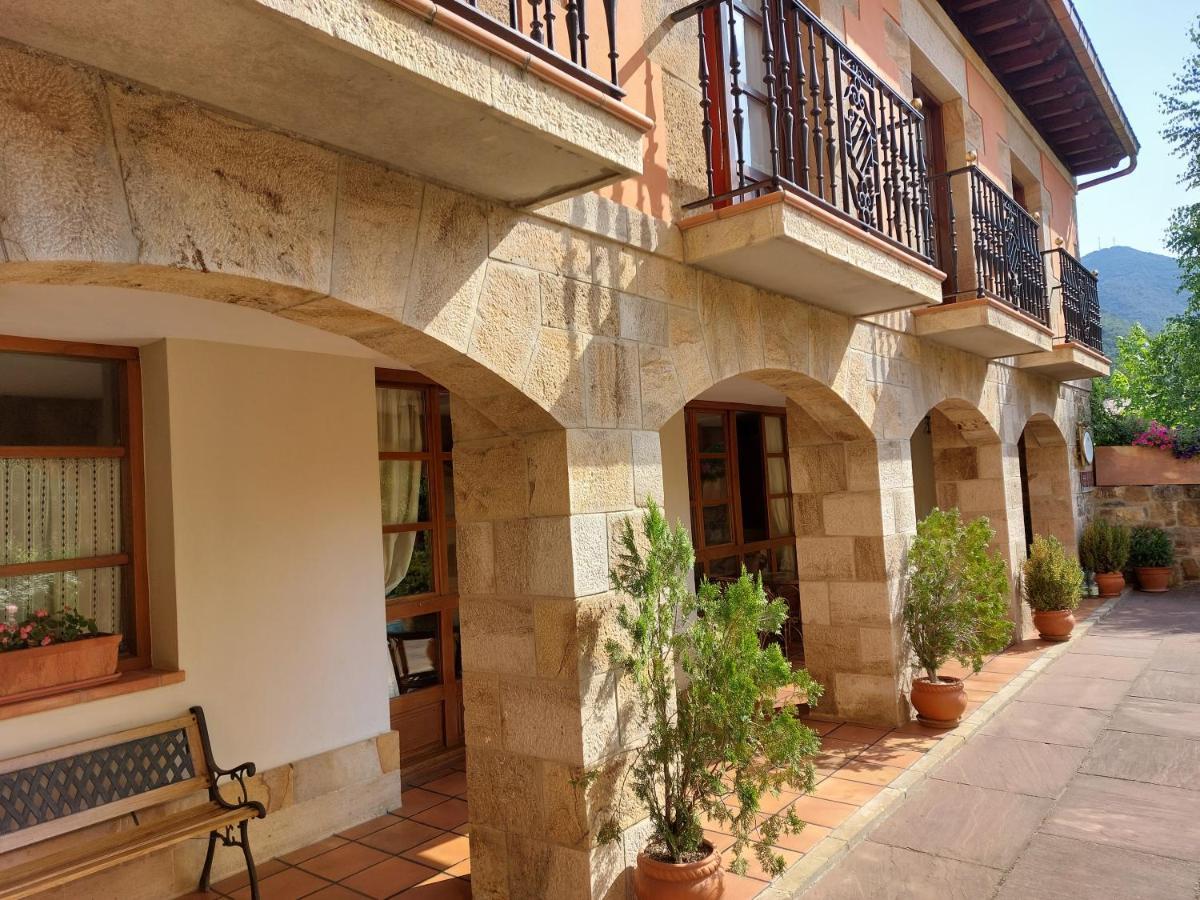 Posada Laura โปเตส ภายนอก รูปภาพ